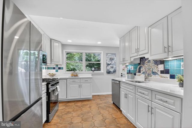 4401 FERRARA DR, Silver Spring, MD 20906