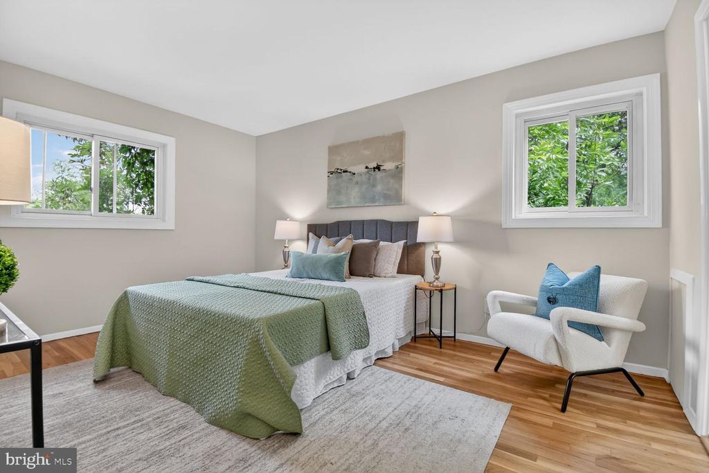Image 13 of property listing at 4401 FERRARA DR, Silver Spring, MD 20906