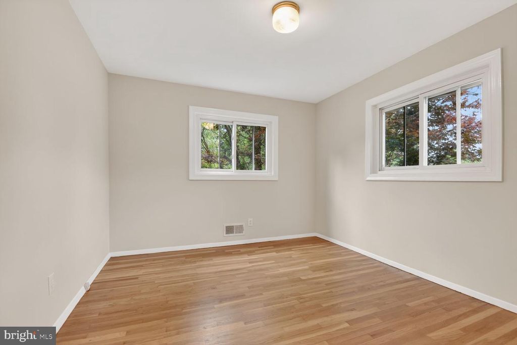 Image 19 of property listing at 4401 FERRARA DR, Silver Spring, MD 20906