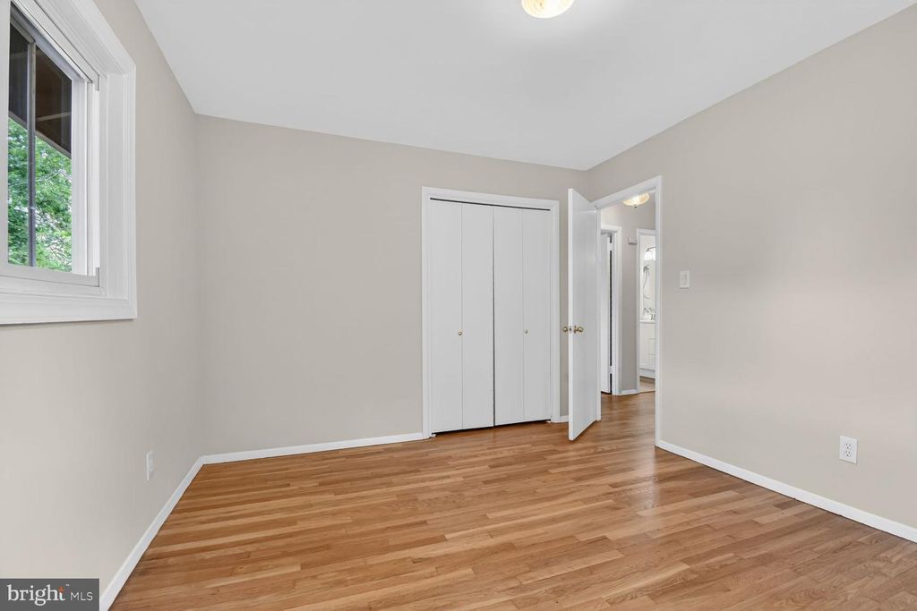 Image 21 of property listing at 4401 FERRARA DR, Silver Spring, MD 20906