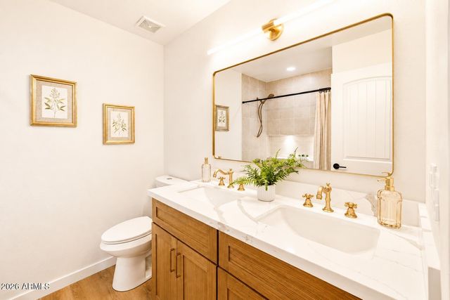 619 N SUN MEADOWS Avenue, Chandler, AZ 85226