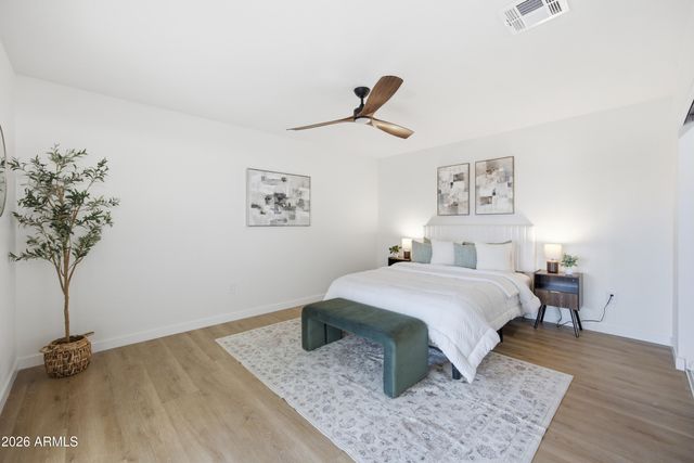 619 N SUN MEADOWS Avenue, Chandler, AZ 85226