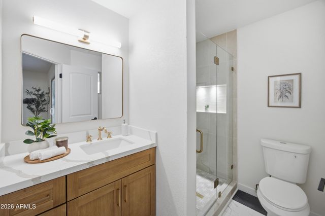 619 N SUN MEADOWS Avenue, Chandler, AZ 85226