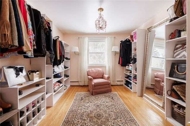 9 Bromley Road, Pittsford, NY 14534