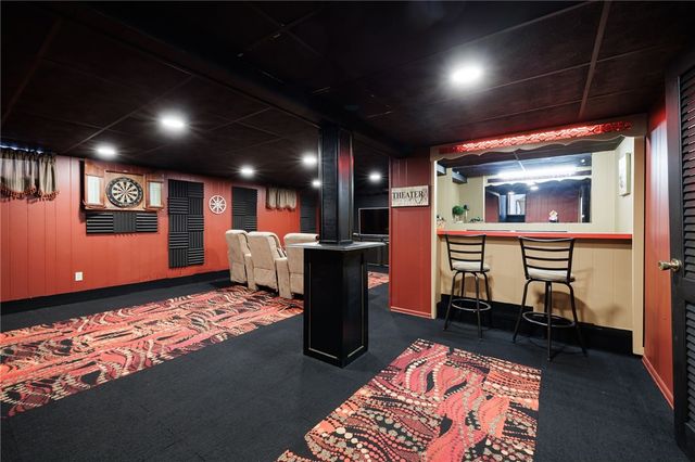 9 Bromley Road, Pittsford, NY 14534