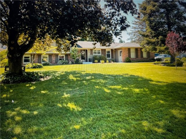 9 Bromley Road, Pittsford, NY 14534