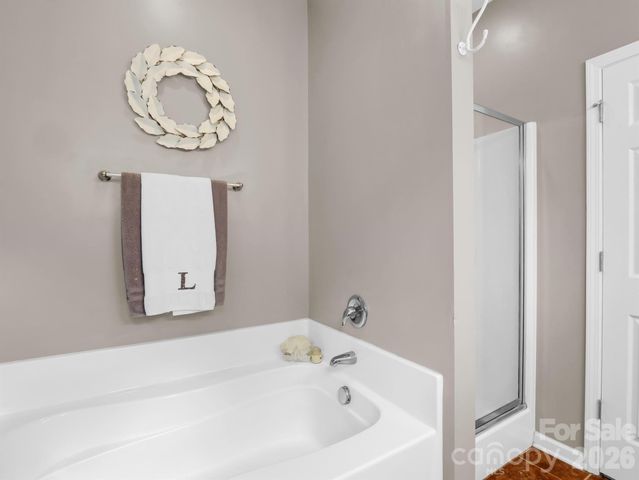 8 Mallard Run Drive, Arden, NC 28704