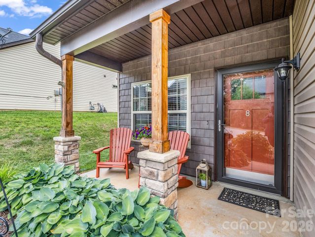 8 Mallard Run Drive, Arden, NC 28704