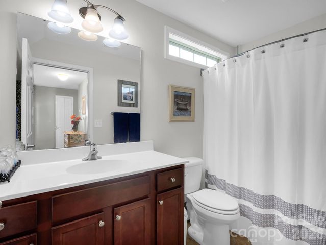 8 Mallard Run Drive, Arden, NC 28704