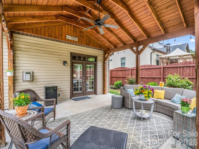 8 Mallard Run Drive, Arden, NC 28704