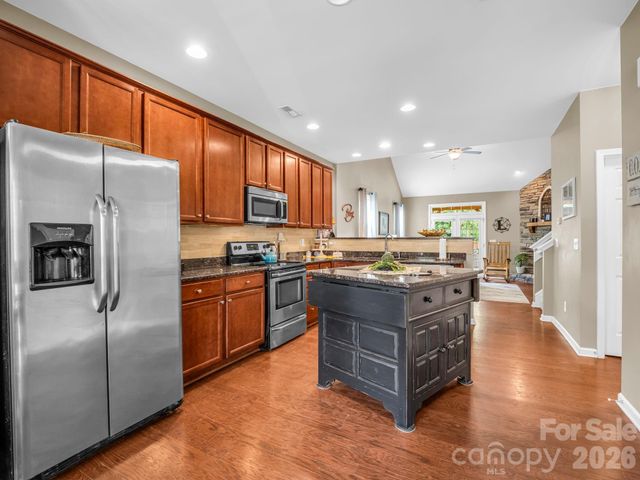 8 Mallard Run Drive, Arden, NC 28704