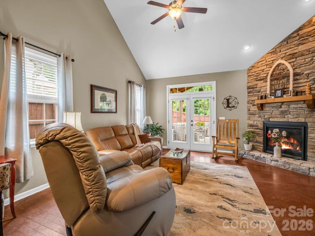 8 Mallard Run Drive, Arden, NC 28704