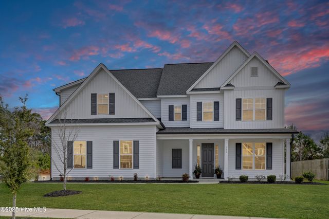 102 E Yellow Lois Drive, Hampstead, NC 28443