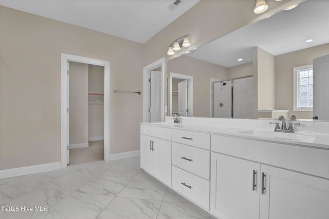 102 E Yellow Lois Drive, Hampstead, NC 28443