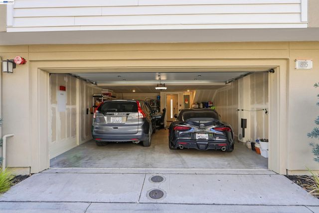895 Manor Blvd, San Leandro, CA 94579
