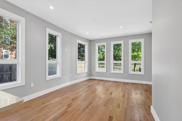 123-125 Centre Street 4, Boston, MA 02124