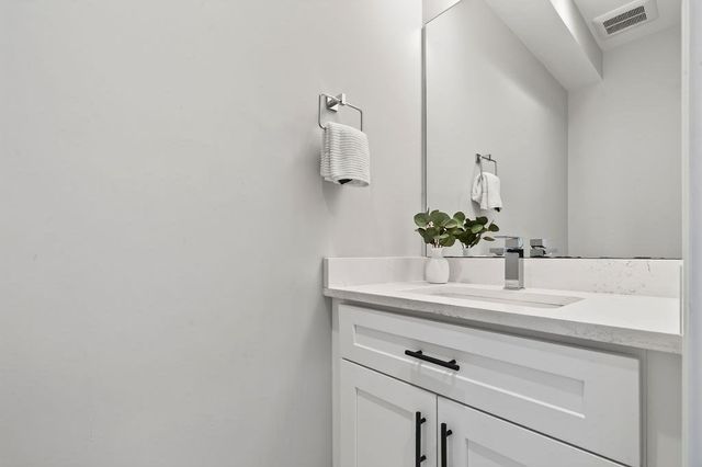 123-125 Centre Street 4, Boston, MA 02124