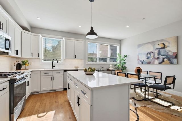 123-125 Centre Street 4, Boston, MA 02124