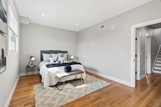 123-125 Centre Street 4, Boston, MA 02124