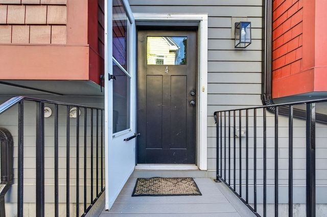 123-125 Centre Street 4, Boston, MA 02124