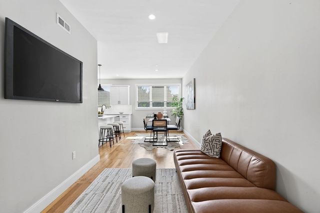123-125 Centre Street 4, Boston, MA 02124