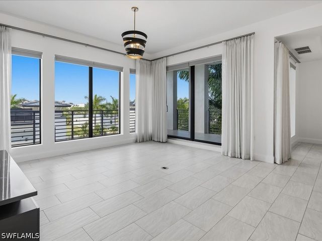 1111 Central AVE 409, Naples, FL 34102