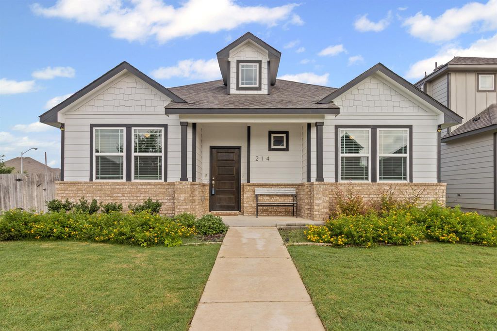 214 Bethany Creek DR, Hutto, TX 78634