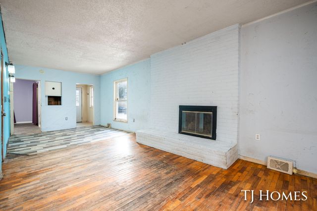 1967 Francis Avenue SE, Grand Rapids, MI 49507