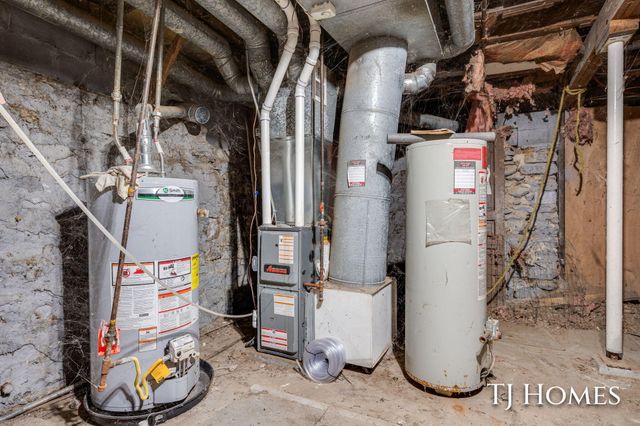 1967 Francis Avenue SE, Grand Rapids, MI 49507