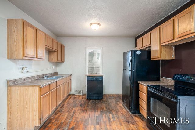 1967 Francis Avenue SE, Grand Rapids, MI 49507