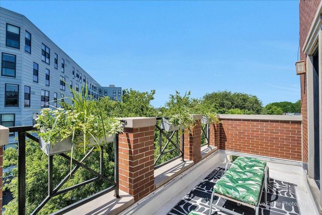 2147 N Talman Avenue 3, Chicago, IL 60647