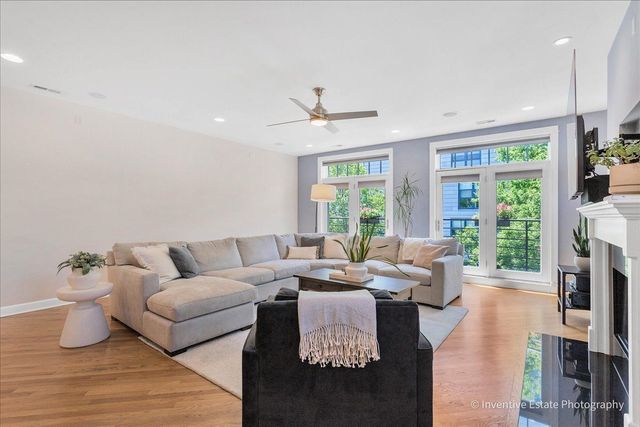 2147 N Talman Avenue 3, Chicago, IL 60647