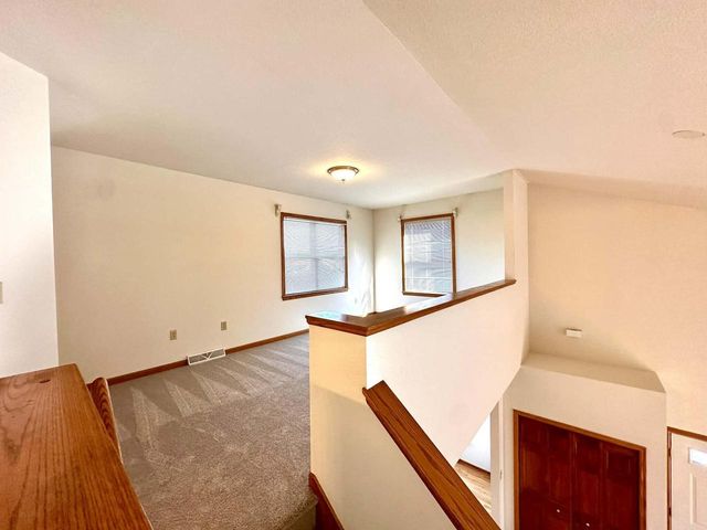 14305 W Lenox DRIVE, New Berlin, WI 53151