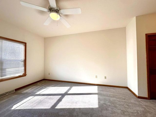 14305 W Lenox DRIVE, New Berlin, WI 53151