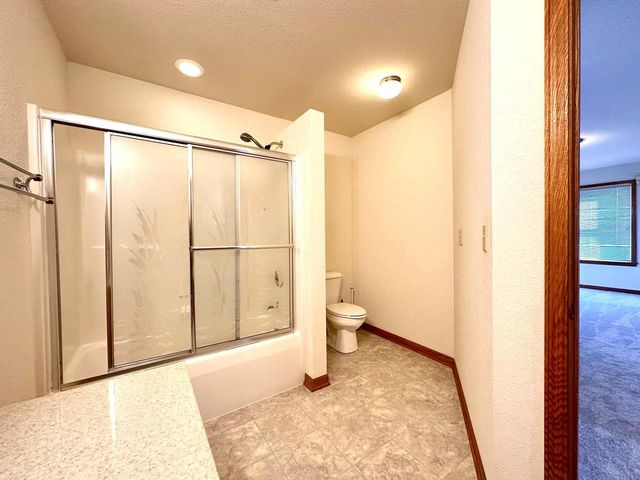 14305 W Lenox DRIVE, New Berlin, WI 53151