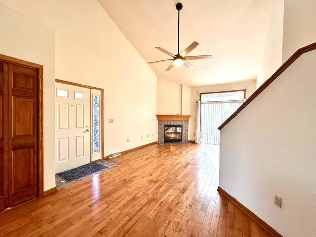 14305 W Lenox DRIVE, New Berlin, WI 53151