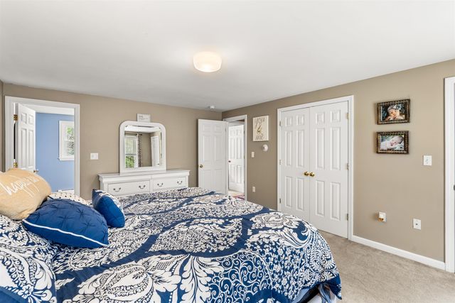 75 Mcdaniel Shore Drive, Barrington, NH 03825