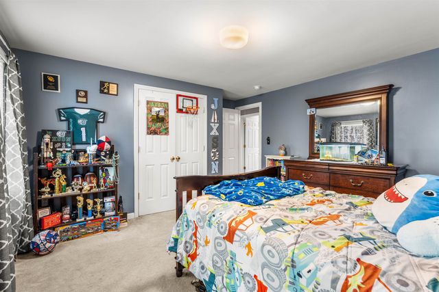 75 Mcdaniel Shore Drive, Barrington, NH 03825