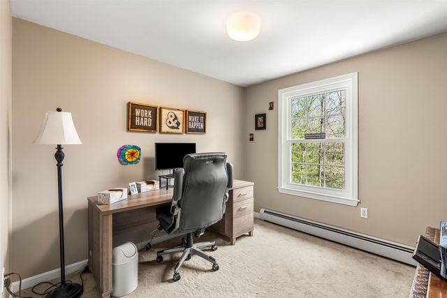 75 Mcdaniel Shore Drive, Barrington, NH 03825