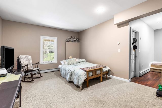 75 Mcdaniel Shore Drive, Barrington, NH 03825