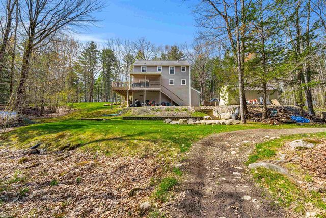 75 Mcdaniel Shore Drive, Barrington, NH 03825