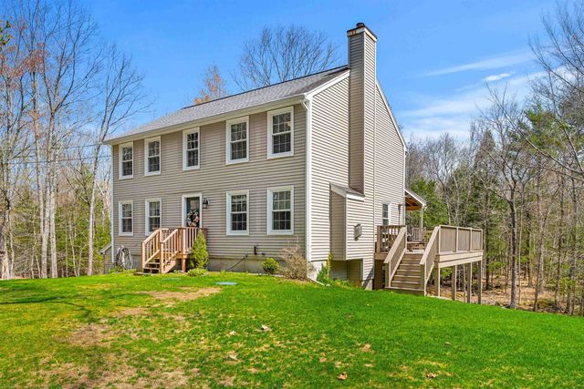 75 Mcdaniel Shore Drive, Barrington, NH 03825