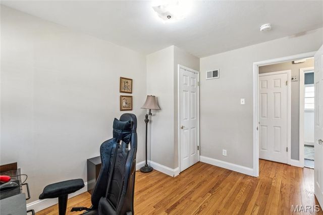 2326 Hennepin Drive, St Louis, MO 63114