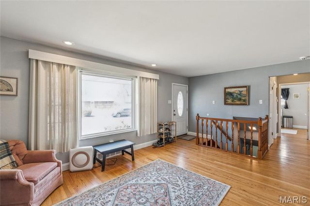 2326 Hennepin Drive, St Louis, MO 63114