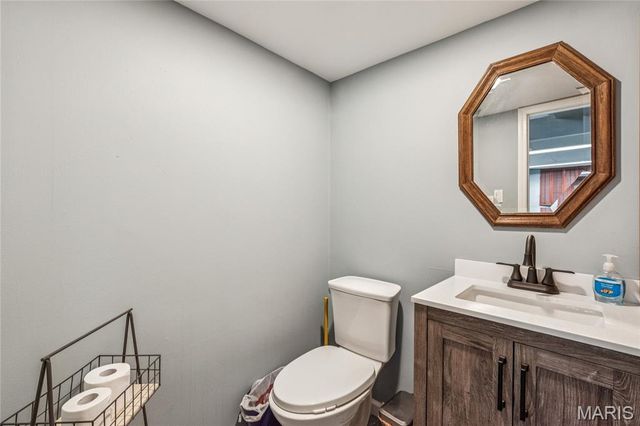 2326 Hennepin Drive, St Louis, MO 63114