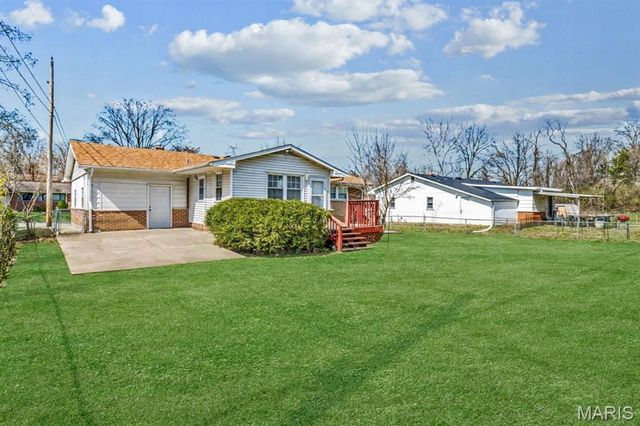 2326 Hennepin Drive, St Louis, MO 63114