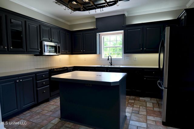 120 Timber Green Lane, Canton, MS 39046