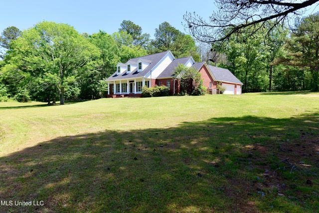 120 Timber Green Lane, Canton, MS 39046