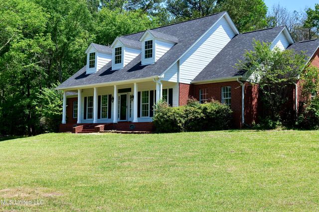 120 Timber Green Lane, Canton, MS 39046