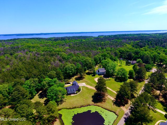 120 Timber Green Lane, Canton, MS 39046